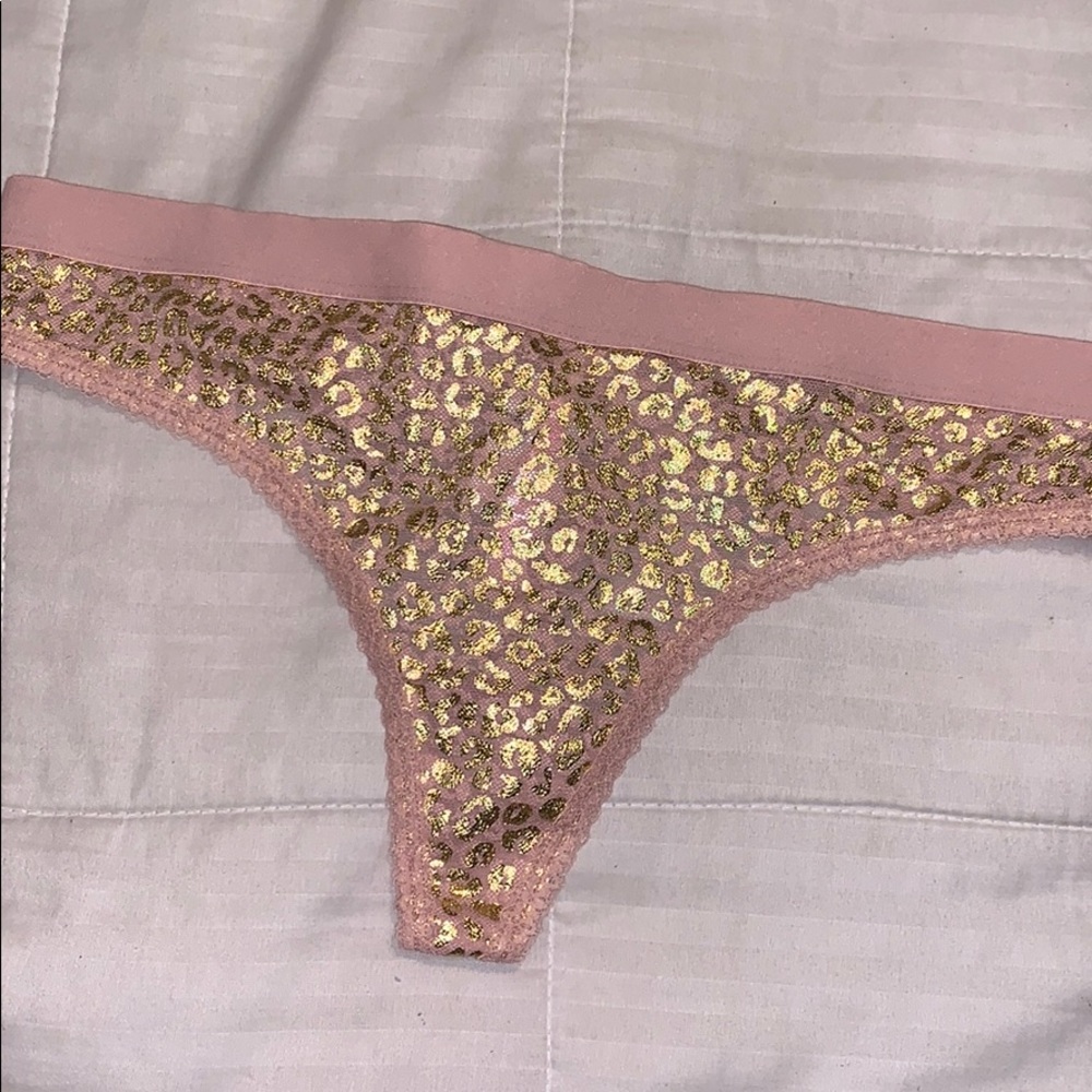 VS pink panty